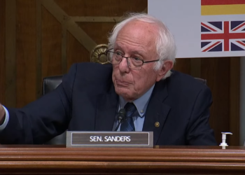 Bernie Sanders grille sjef for medisinen Ozempic og Wegouy
