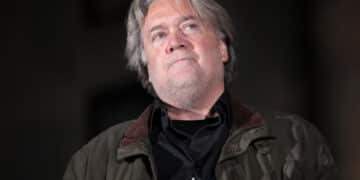 Steve Bannon, tidligere rådgiver for Donald Trump og nå en fremtredende høyreorientert podkaster.