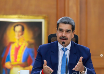 USA har hevet dusøren til 25 millioner dollar (304 millioner kroner) for tips som kan føre til pågripelsen av Venezuelas president Nicolás Maduro.